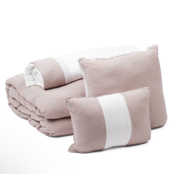 🎉LAST PIECE🎉DREAM STORIES 10pc Supersoft bedding Set - Picture 4 of 8